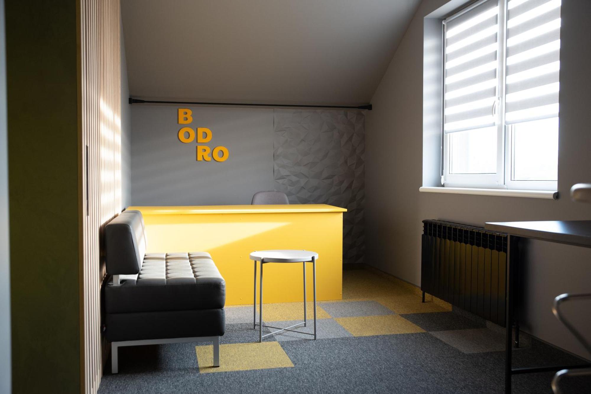 Готельні Кімнати Bodro Clinic Novovolyns'k Exterior foto